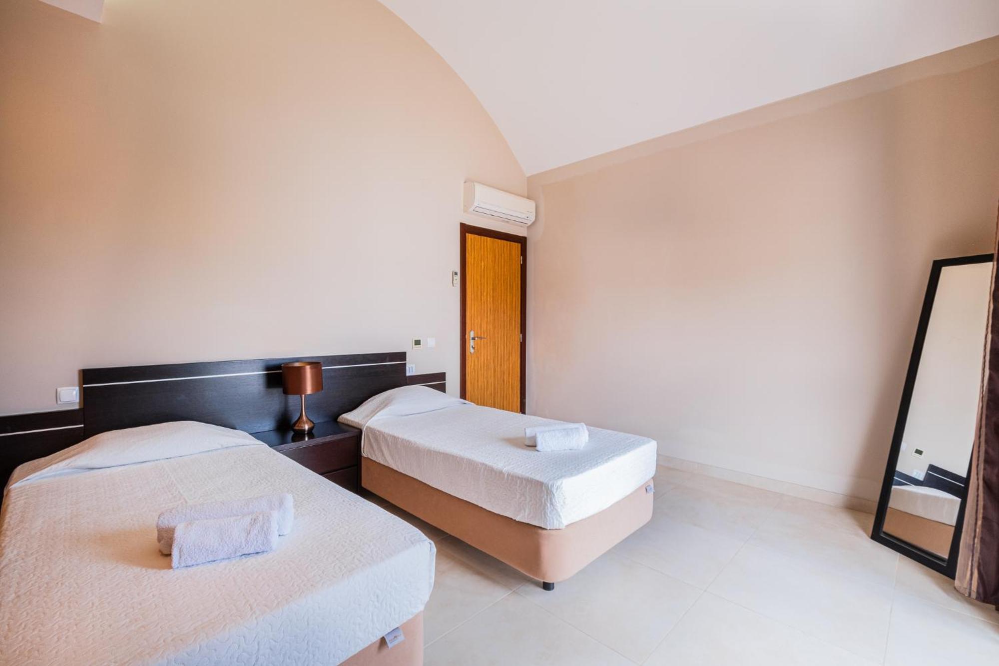 Capetown Marina Luxury Villa - Private Pool Albufeira Dış mekan fotoğraf
